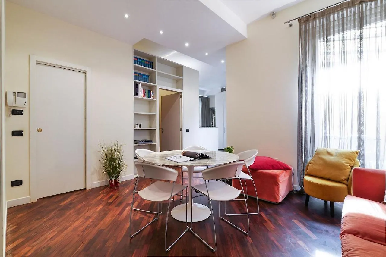 Contempora Apartments - Liberty One Bedroom Apt. Milan